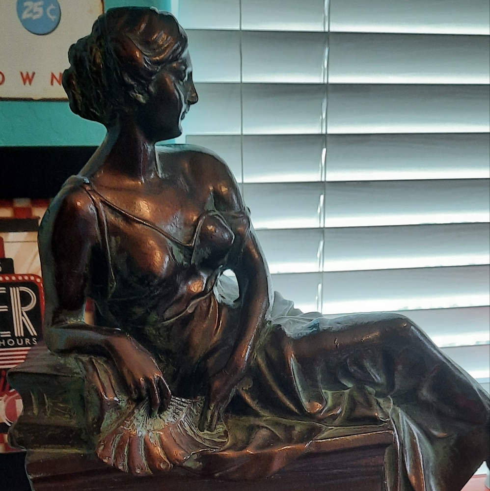 Classic reclining Venus sculpture